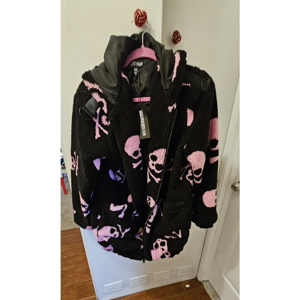Dolls kill skull on my sleeve Sherpa jacket -XXS